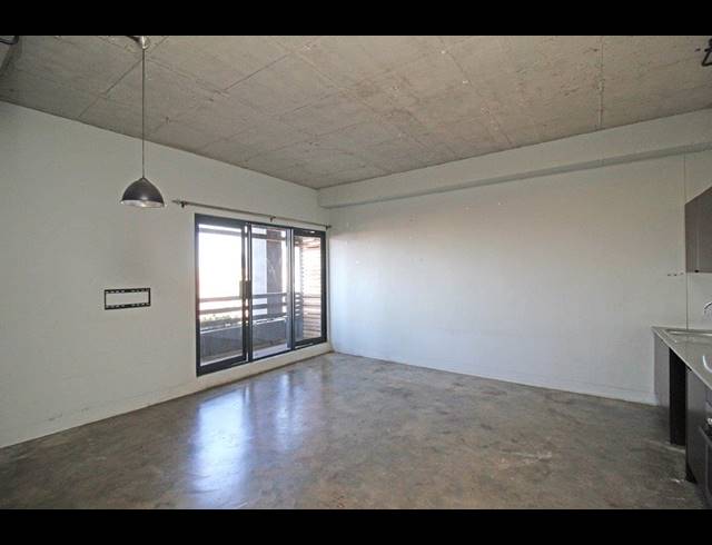 1 BEDROOM APARTMENT FOR SALE IN MABONENG